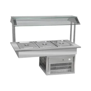 ثلاجة سلطات على الكاونتر